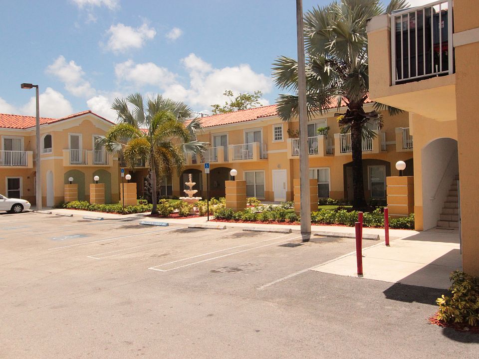 2nd image of 9720 SW 184th St Unit 104