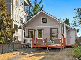 917 NE 72nd St, Seattle, WA 98115