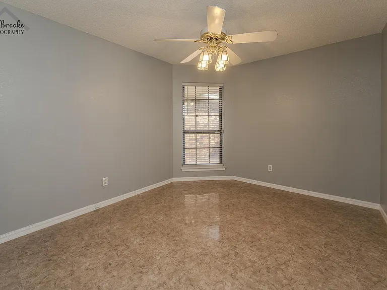 4611 Misty Valley E — Photo 22