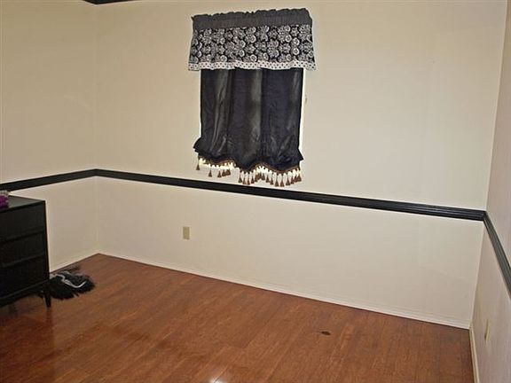 4th image of 7704 NW Lawton Ave