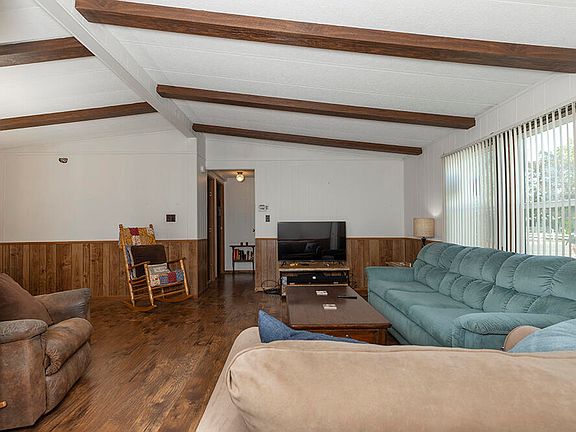 5th image of 1551 Willow Ln