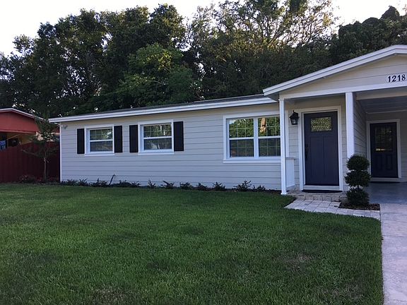 3rd image of 1218 Lois Ave
