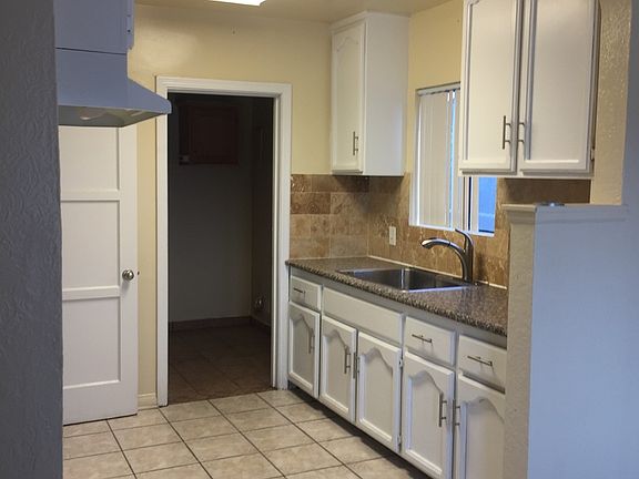 2nd image of 1113 N Wilmington Blvd