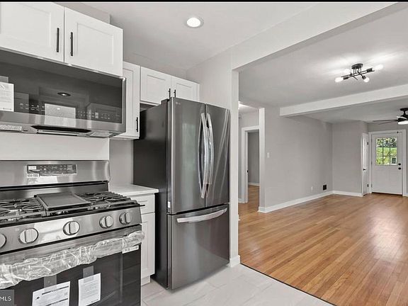 4th image of 5601 Windsor Mill Rd