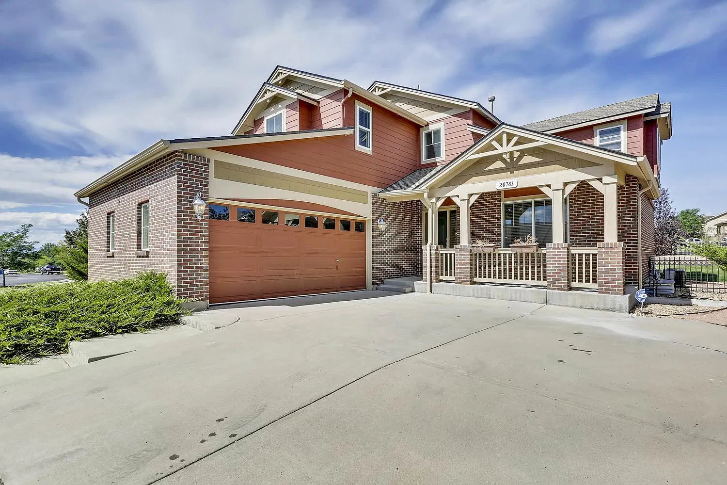 20781 E Dartmouth Dr — Photo 1