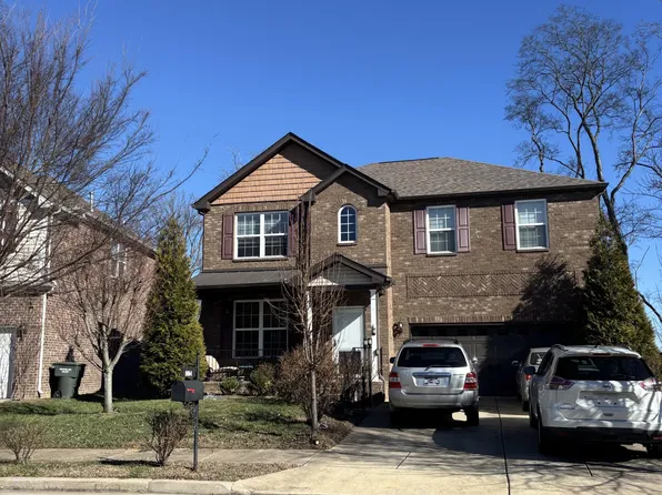 8064 Brockman Ln, Nashville, TN 37211