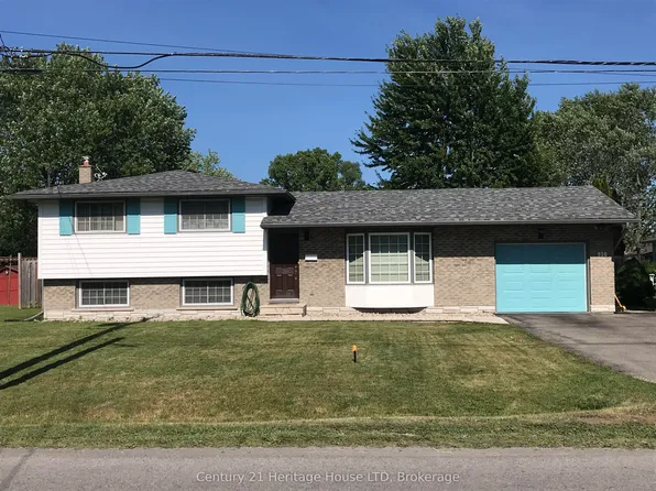 938 Ferndale Ave, Fort Erie, ON L2A 5S8