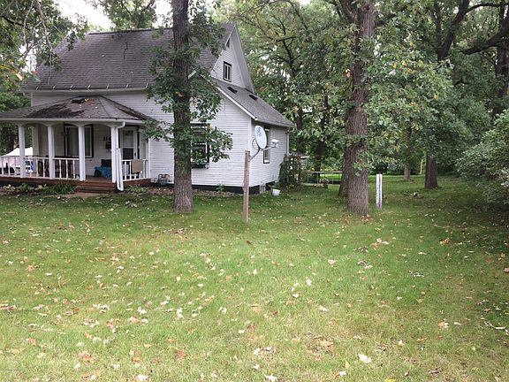 3rd image of 1149 Woodrow Ave