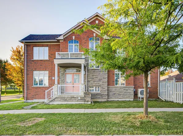 496 The Bridle Walk, Markham, ON L6C 2Y4