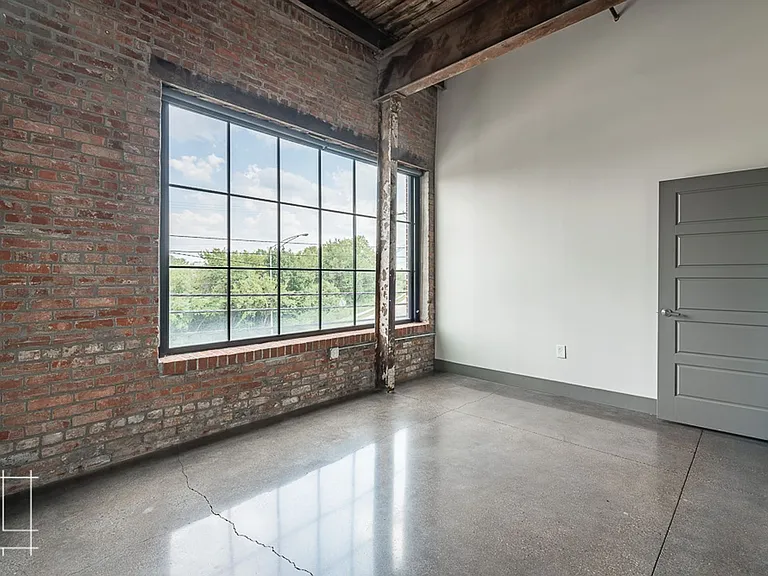 Wonder Bread Lofts — Photo 141