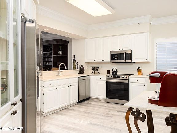 4th image of 8601 Surf Dr Unit 6W