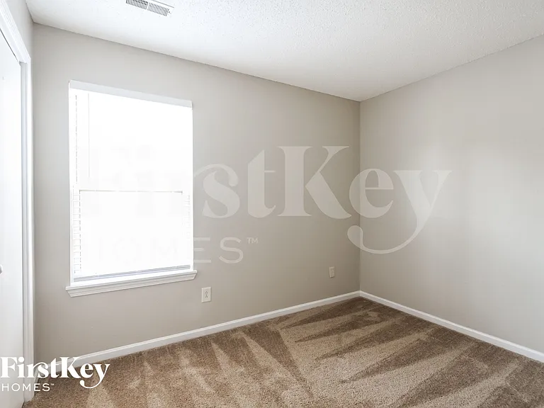 9762 Trail Dr — Photo 9