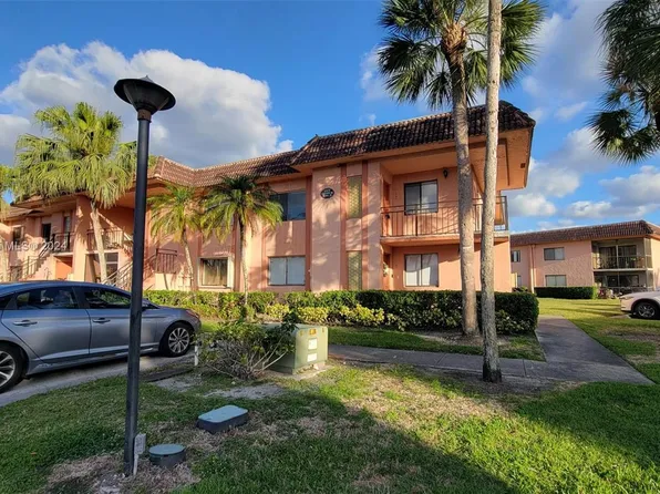 223 Lakeview Dr APT 204, Fort Lauderdale, FL 33326