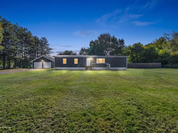 587 Main Road, Eddington, ME 04428