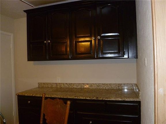 5th image of 641 Bentwood Dr