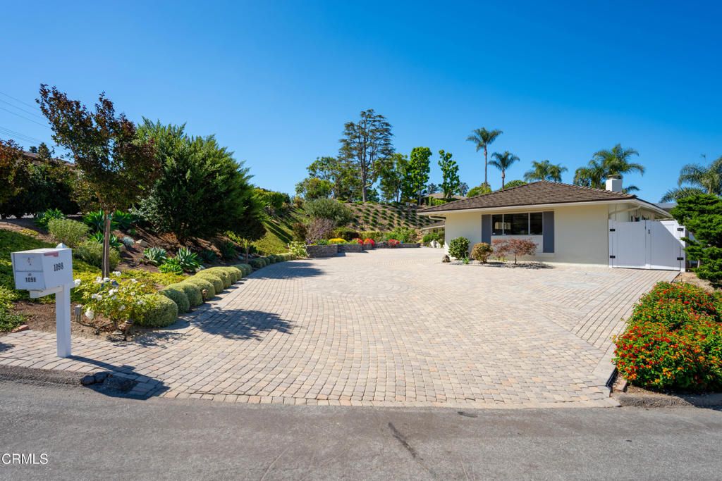 1098 Garrido Court 3