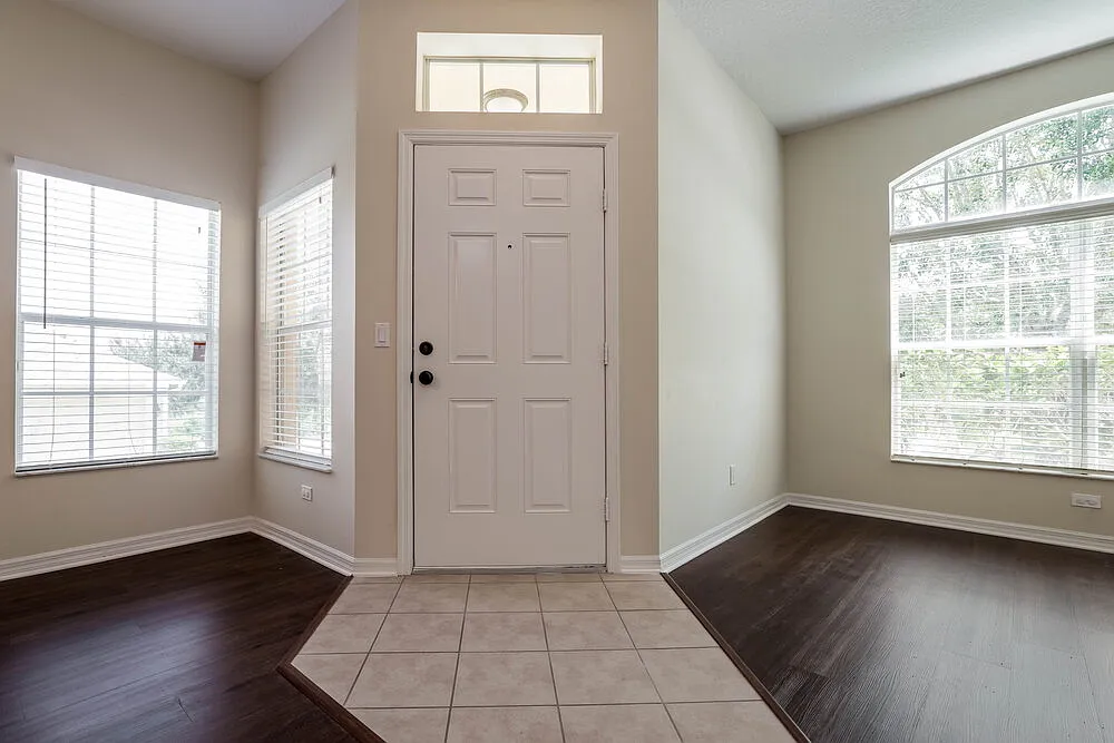 4 bed, 2.0 bath, 2008 sqft, $2,890 — Photo 2