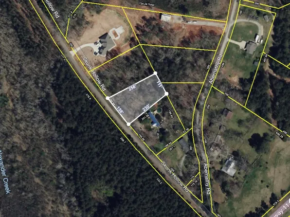 82 Skunk Hollow Rd, Campobello, SC 29322