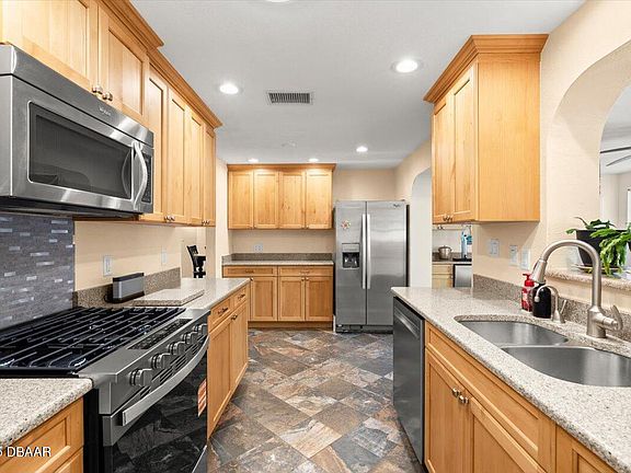 4th image of 4638 Saxon Dr