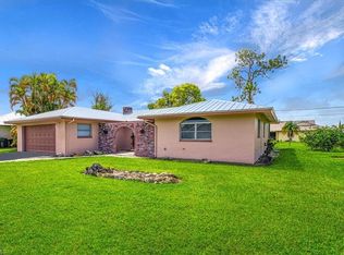 66 Erie Dr, Naples, FL 34110