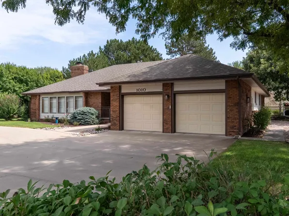 1010 W 38th St, Hays, KS 67601