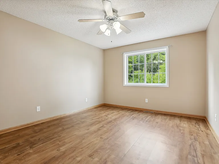 17346 Lilac Ln SE — Photo 17