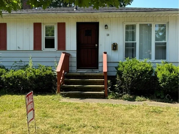 50 John St, Bedford, OH 44146
