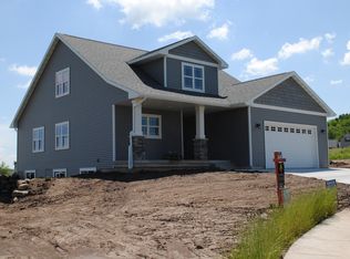 109 Cobblestone Dr., Lodi, WI 53555