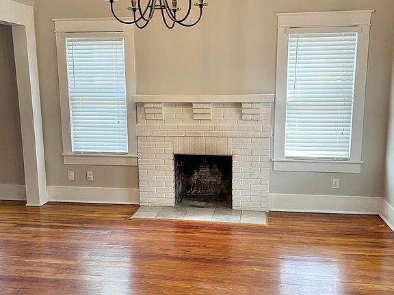 3rd image of 814 Johnson Ave