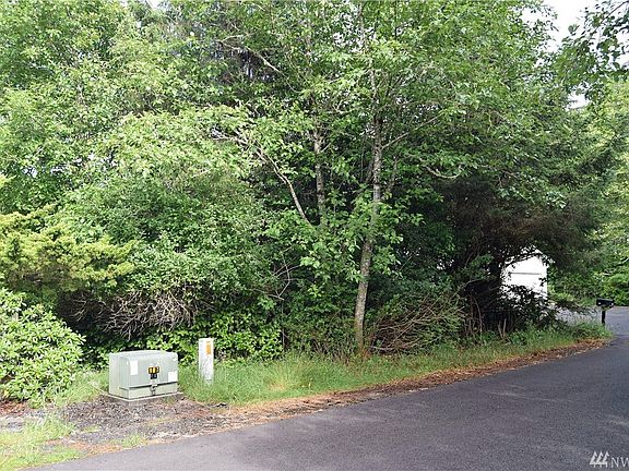 5th image of 362 Olympic View Ave NE