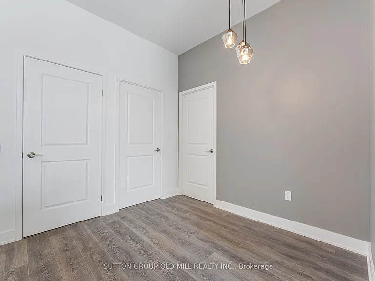 204 Burnhamthorpe Rd E #104 — Photo 18