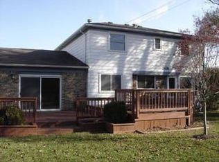 7229 Burgundy St, Canton, MI 48187