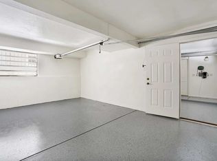 402 Iris Ave #B, Corona Del Mar, CA 92625