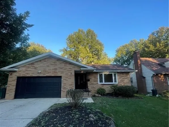 1955 Chelford Rd, Richmond Heights, OH 44143