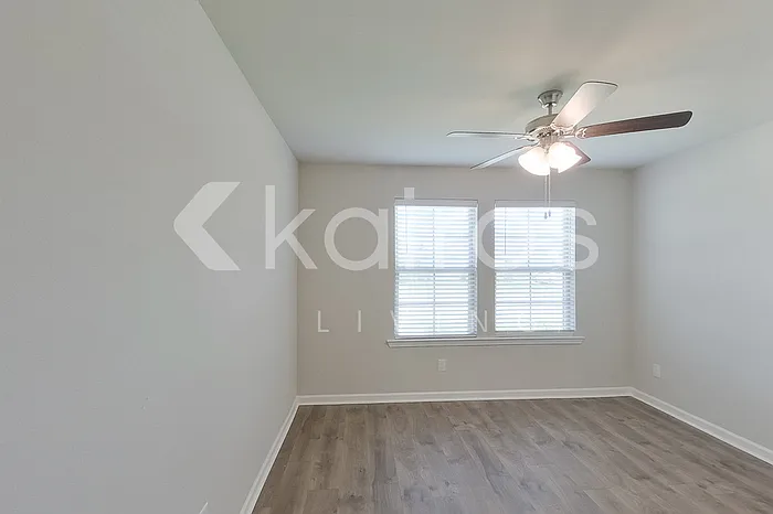 109 Santiago Ct — Photo 8