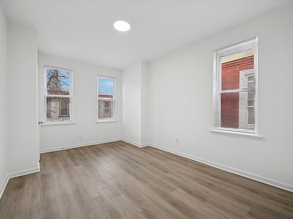 5th image of 1225 W Silver St Floor 2