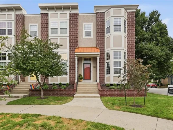 2901 Gentry Park, Kansas City, MO 64116