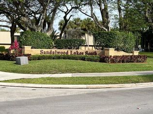 5625 56th Way, West Palm Beach, FL 33409