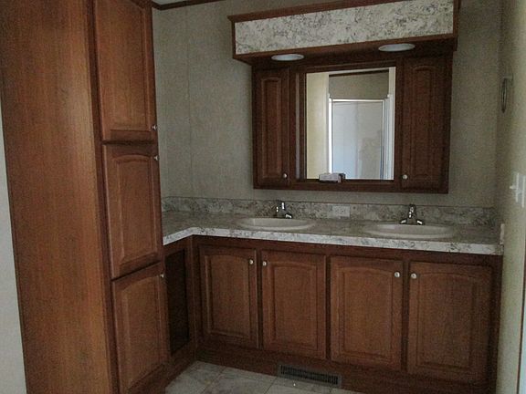 5th image of 612 Country Vue Ct