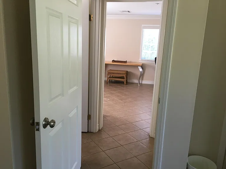 Walnut Ave — Photo 11