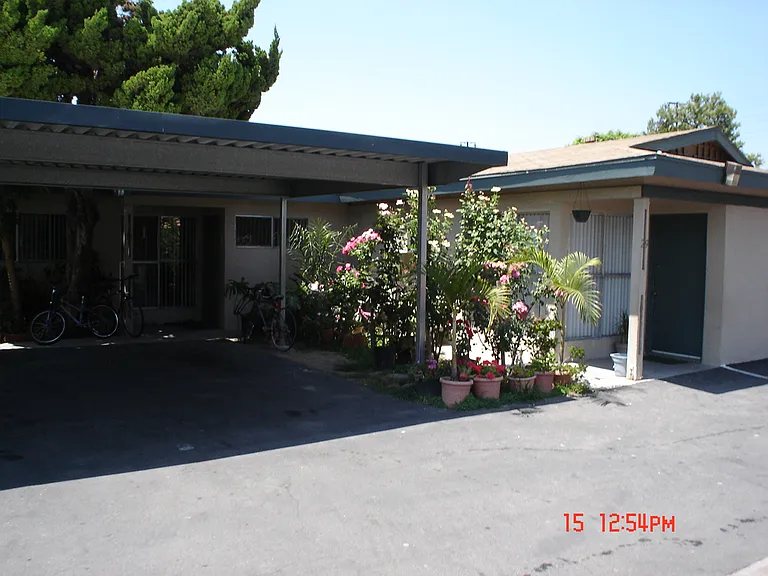 Placentia Meadows Apartments — Photo 14
