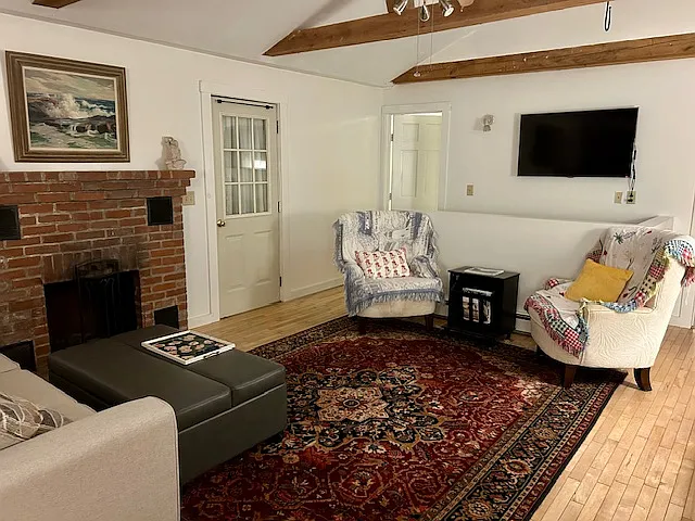 19 Union Ct — Photo 8