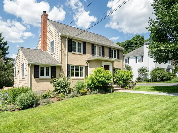 41 Amherst Rd, Newton, MA 02468
