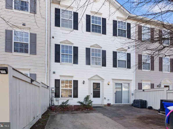 1013 Robin Hill Ter, Frederick, MD 21702