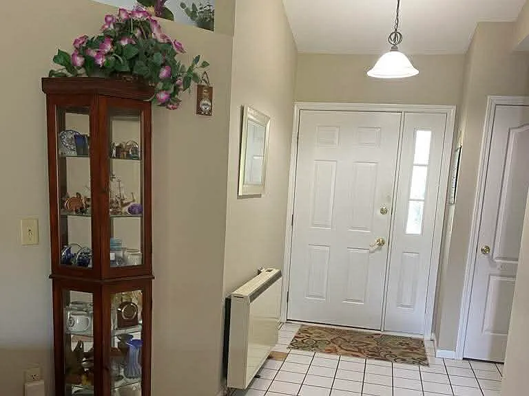 138 Westview Ln — Photo 1