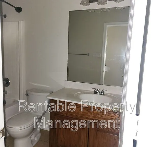 144 W Stage Coach Trl — Photo 4
