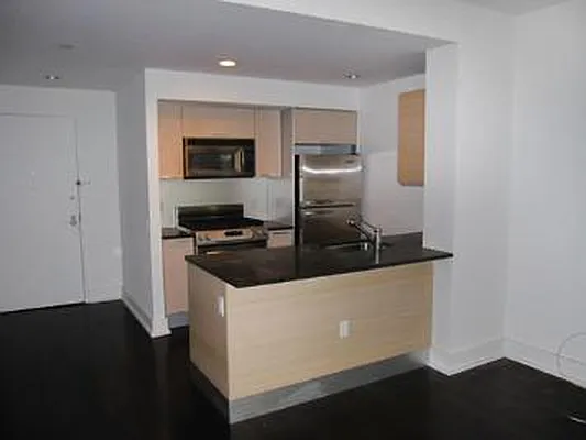 Rented by Corcoran | media 24