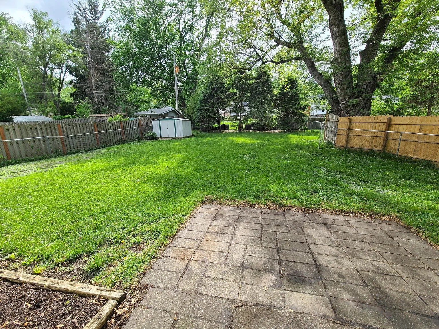 3 bed, 1234 sqft, $1,700 — Photo 3