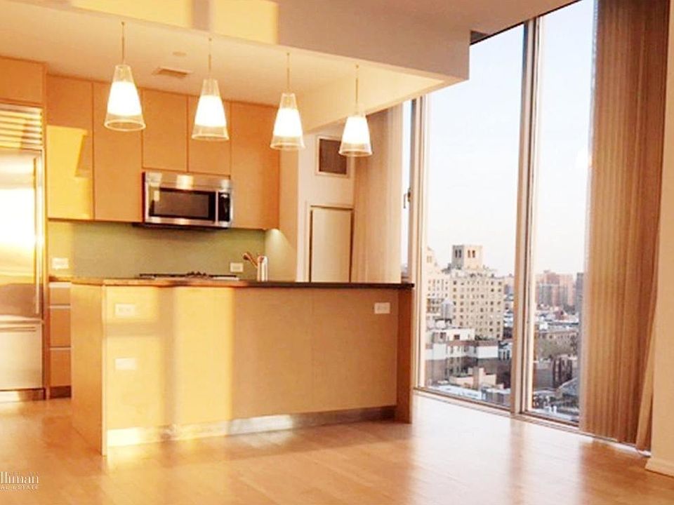 1st image of 110 Third Avenue 15a #15A