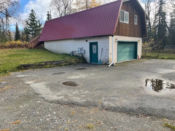 580 Devray St, Kenai, AK 99611